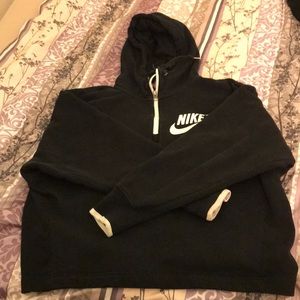 NIKE HALF ZIP HOODIE